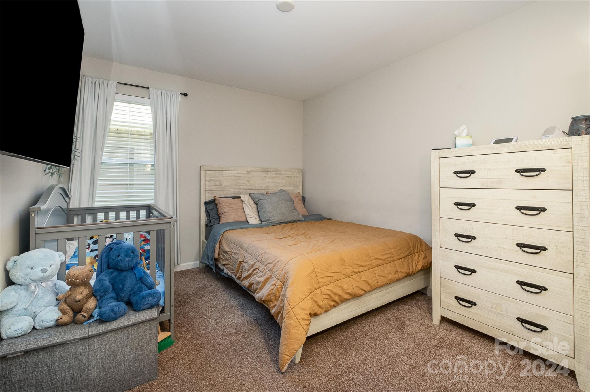 Newport Lakes - Residential