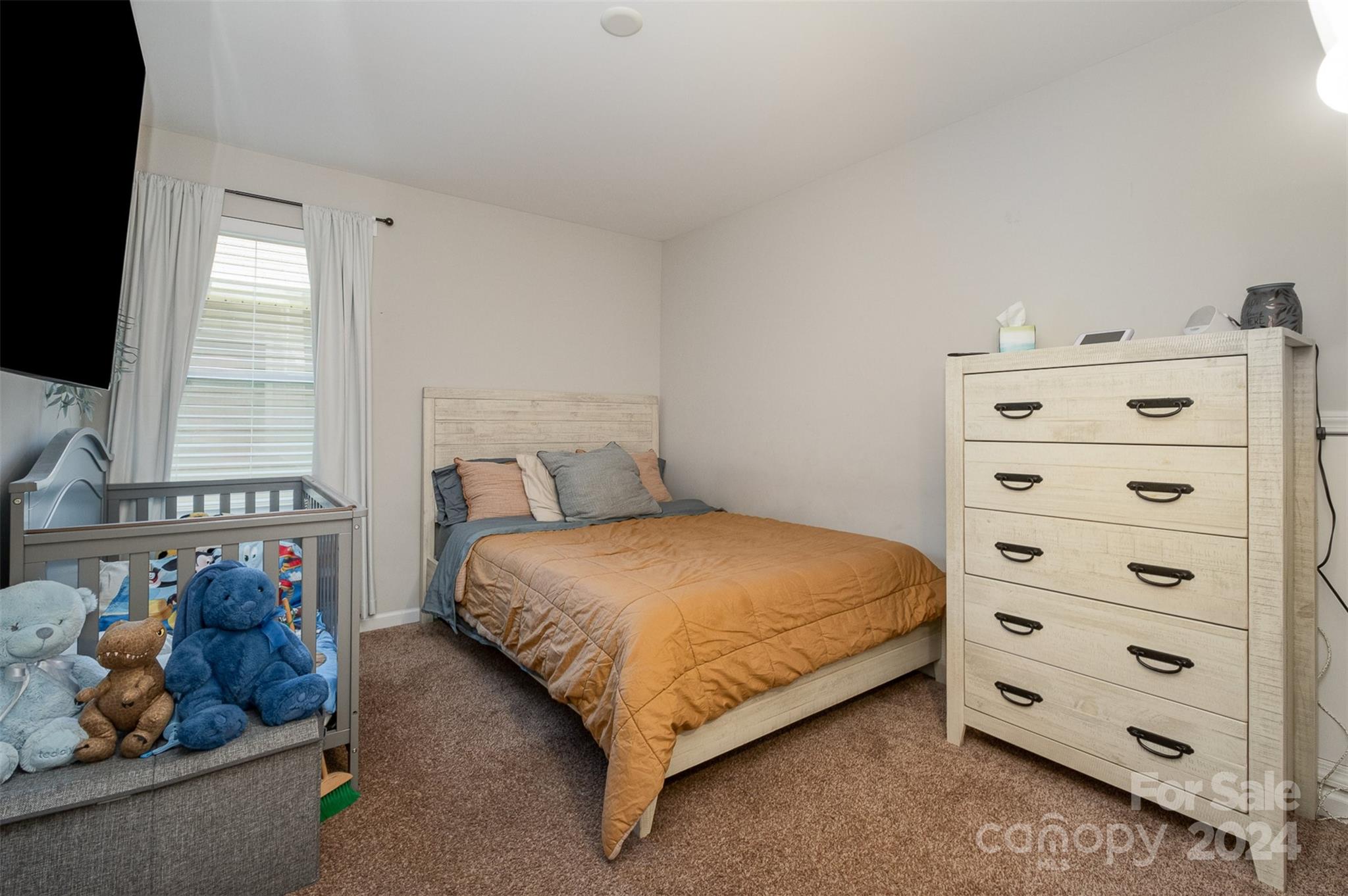 Newport Lakes - Residential