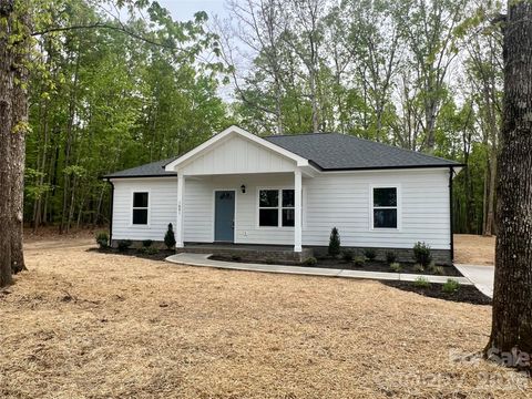Photo of 1601 N Sutherland Avenue, Monroe, NC 28110 (MLS # 4358895)