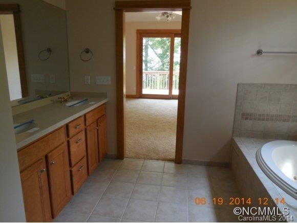 Lake Toxaway Estates - Residential