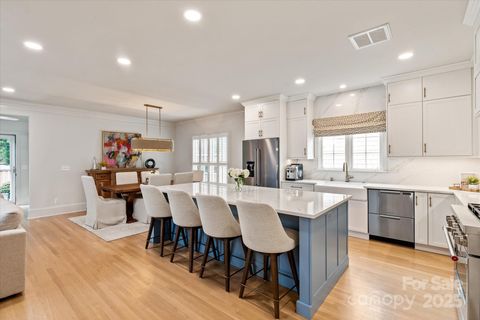 5917 Bridger Court Charlotte NC 28211