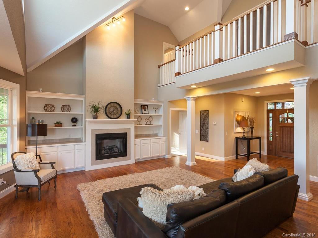 Waightstill Mountain - Residential