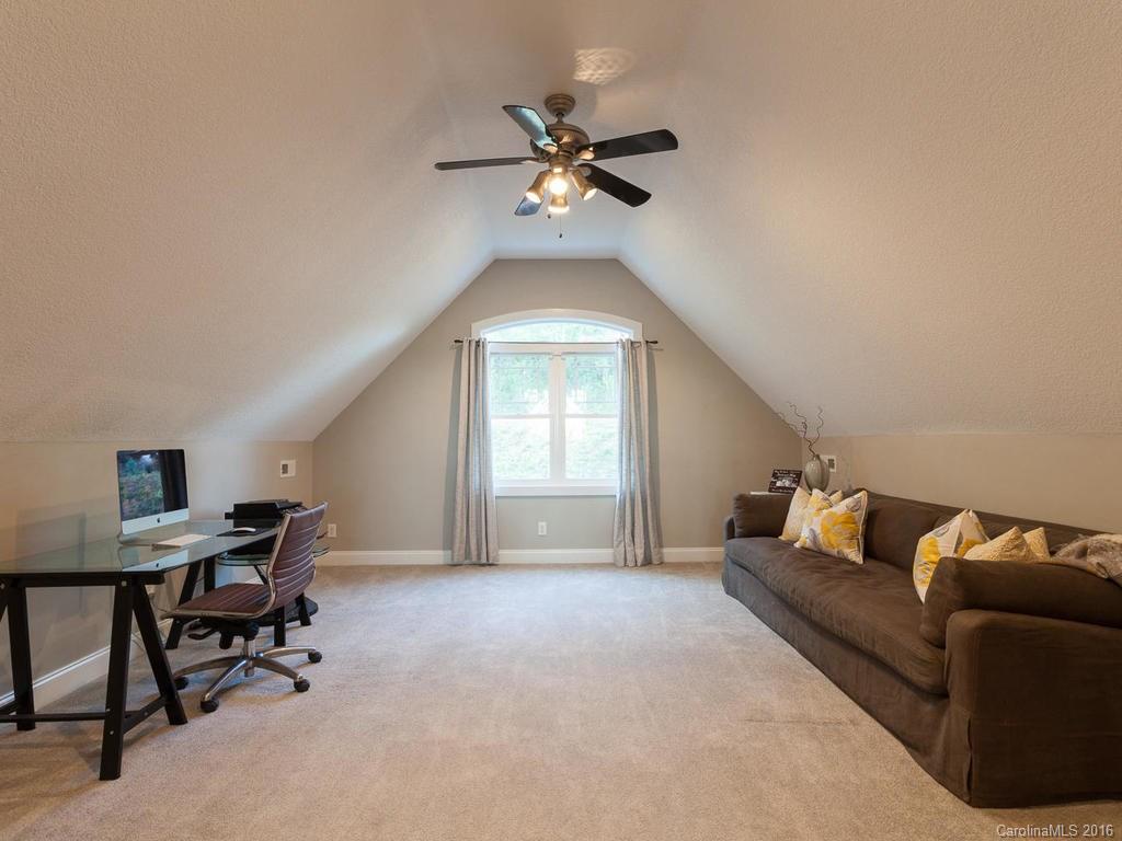 Waightstill Mountain - Residential