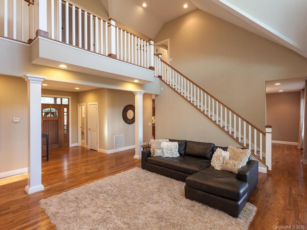 Waightstill Mountain - Residential