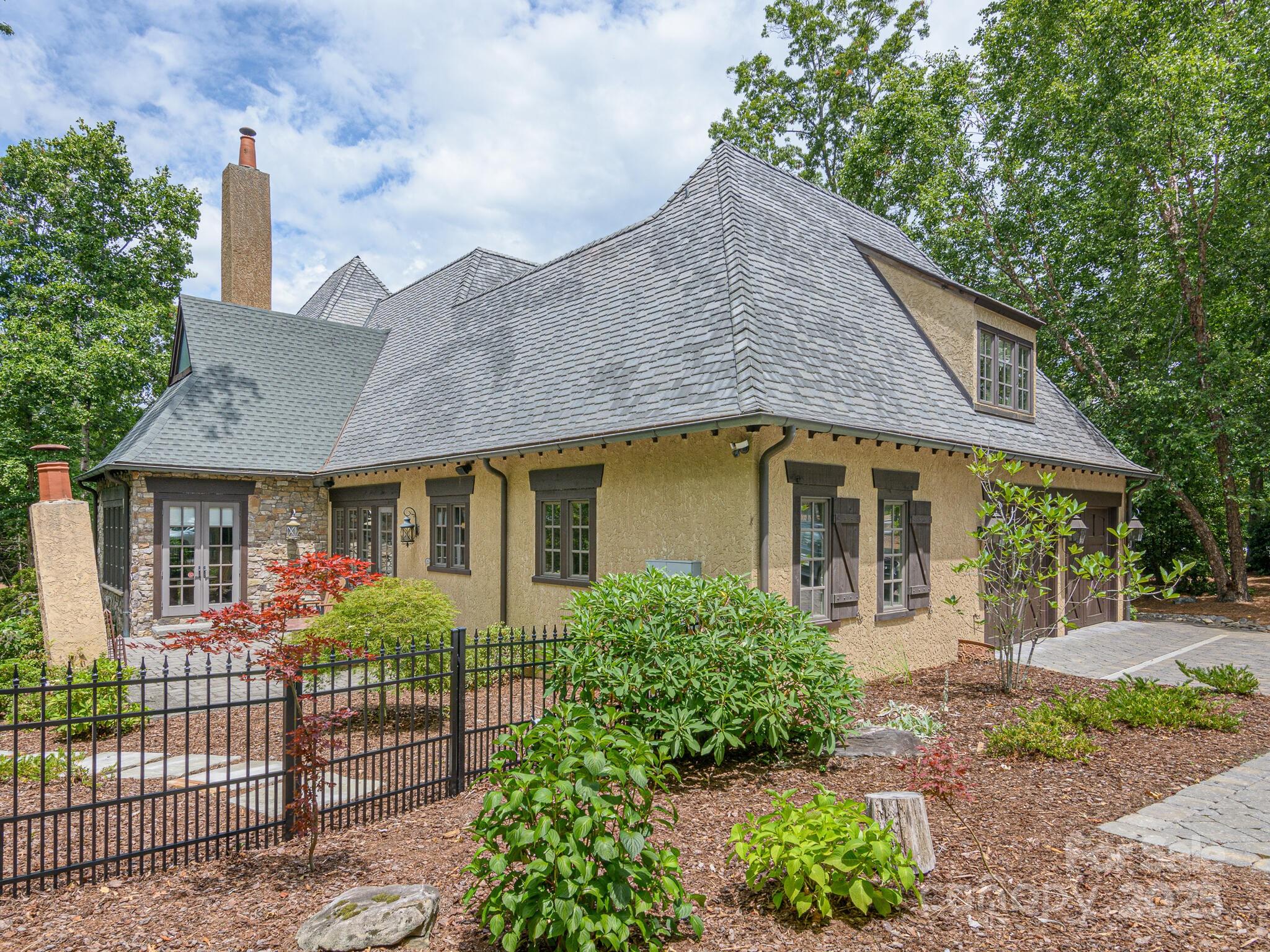 176 Valley Springs Road