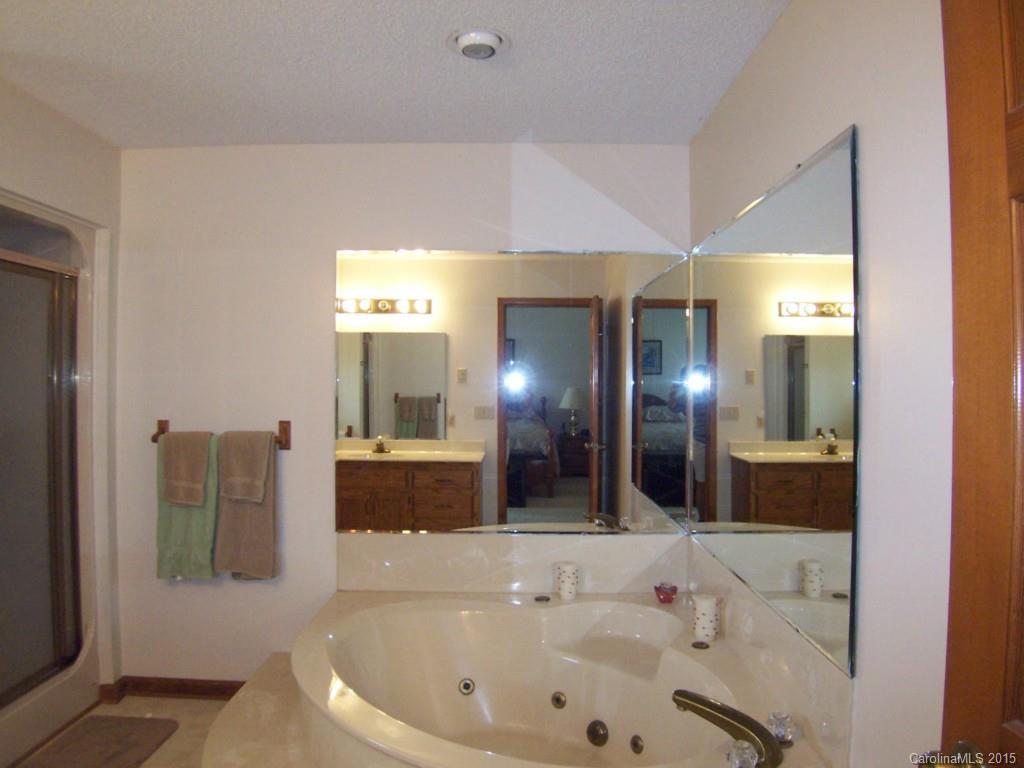 Jamestown Acres - Residential