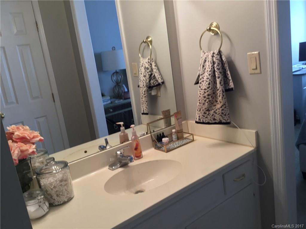 Candlewood Square - Residential