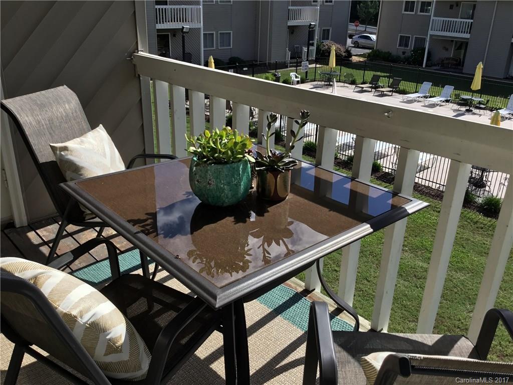 Candlewood Square - Residential