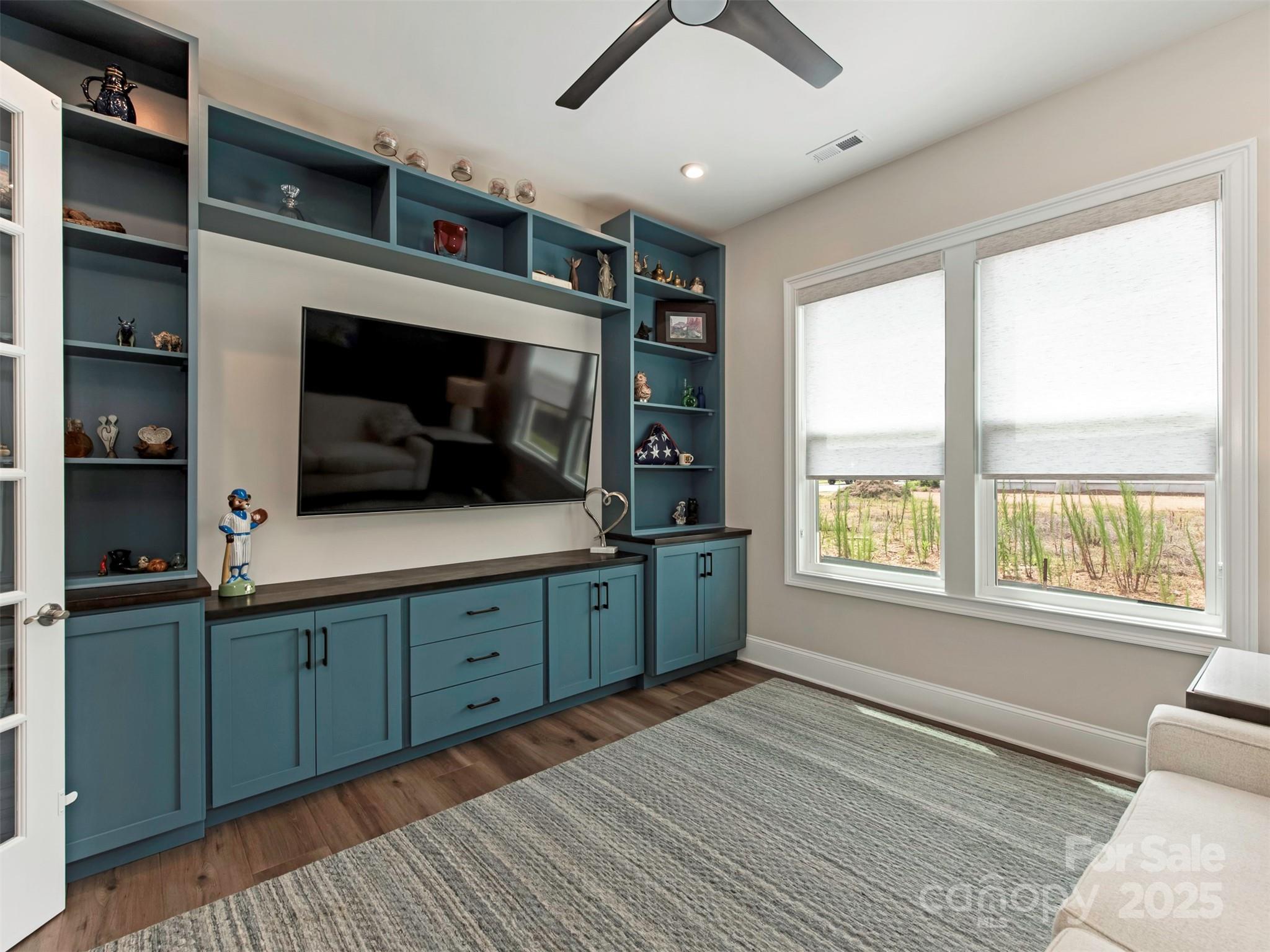 2026 Lake Como Drive 2.213