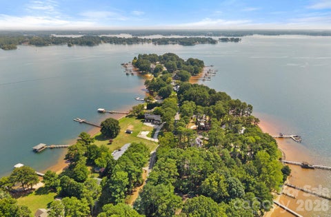Photo of 627 Isle of Pines Road, Mooresville, NC 28117 (MLS # 4435872)