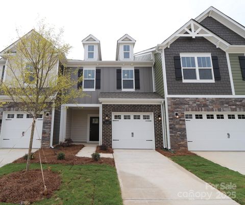 Photo of 1137 Overbrook Place, Wingate, NC 28174 (MLS # 4249371) Photo of 1137 Overbrook Place, Wingate, NC 28174 (MLS # 4249371)