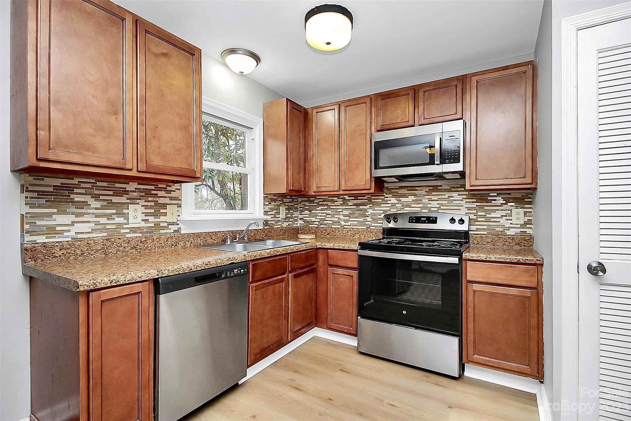 Deerwood - Residential