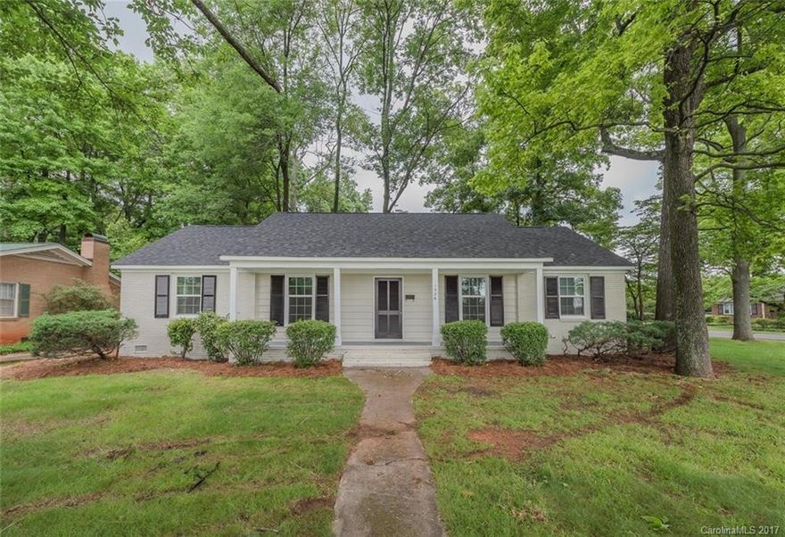 Move in ready ranch home in desirable area.   Beautiful hardwoods.  Nice kitchen with granite counters.  Newer roof and windows.  Large deck overlooks fenced back yard.  **MULTIPLE OFFERS!!  HIGHEST AND BEST DUE BY 9AM ON THURSDAY 6/1/17!!  MAKE SURE TO SEND SELLER DISCLOSURES AND PROOF OF FUNDS OR PREQUAL LETTERS WITH OFFERS.  BUYER MAY CHOOSE THEIR ATTORNEY, SELLER SIDE WILL CLOSE WITH DALE FUSSELL.