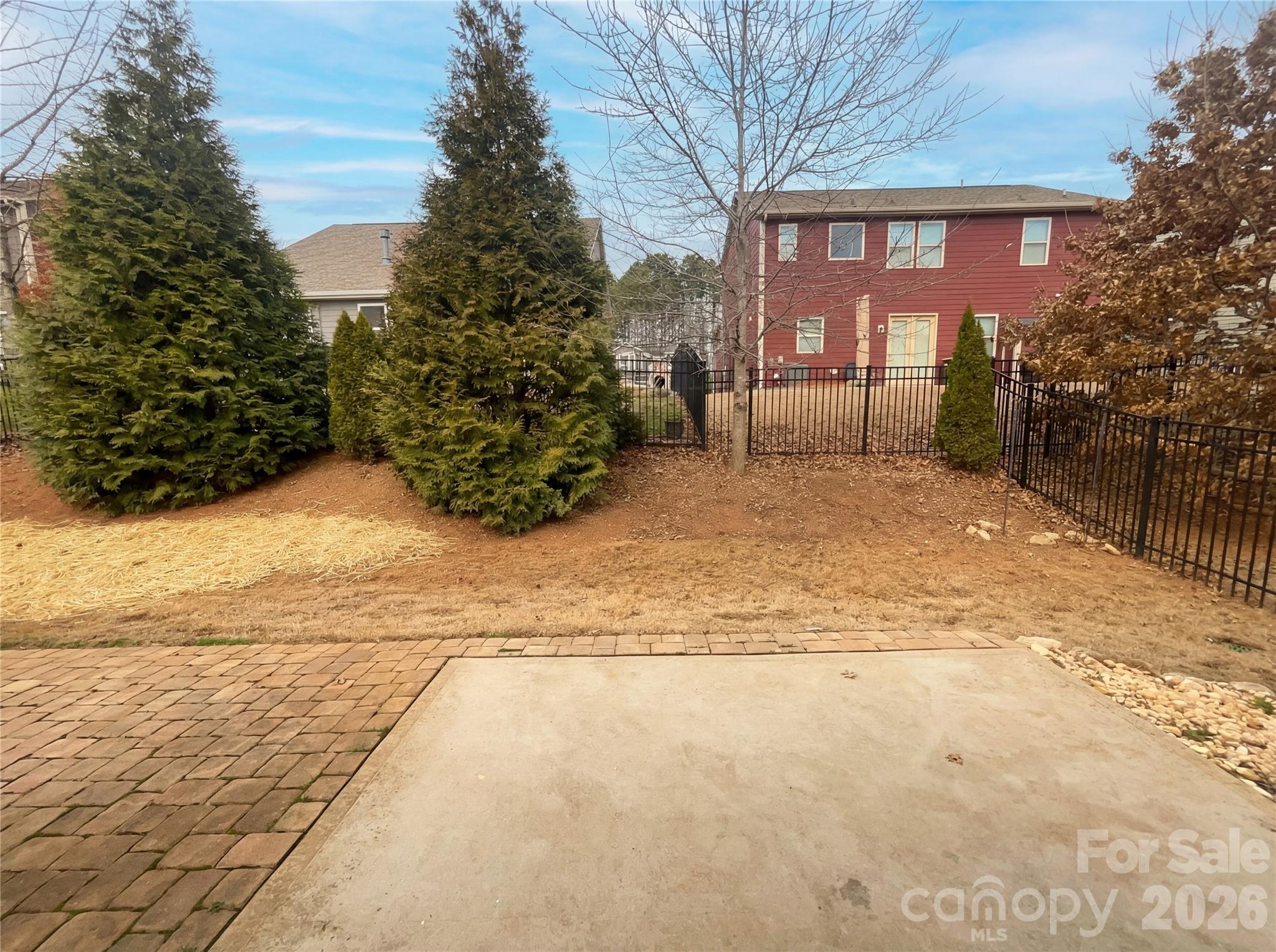 Lake Crest - Residential