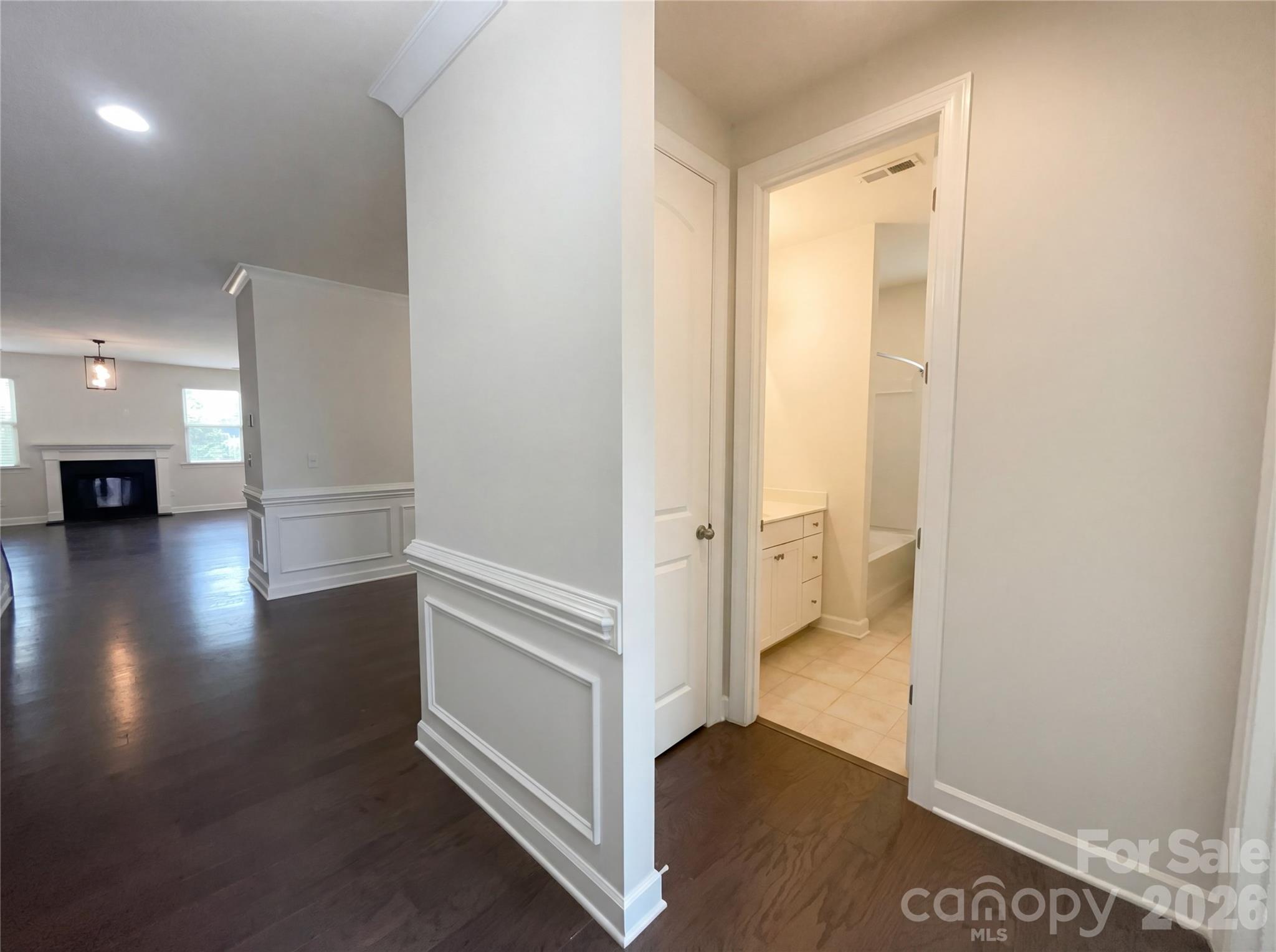 Lake Crest - Residential