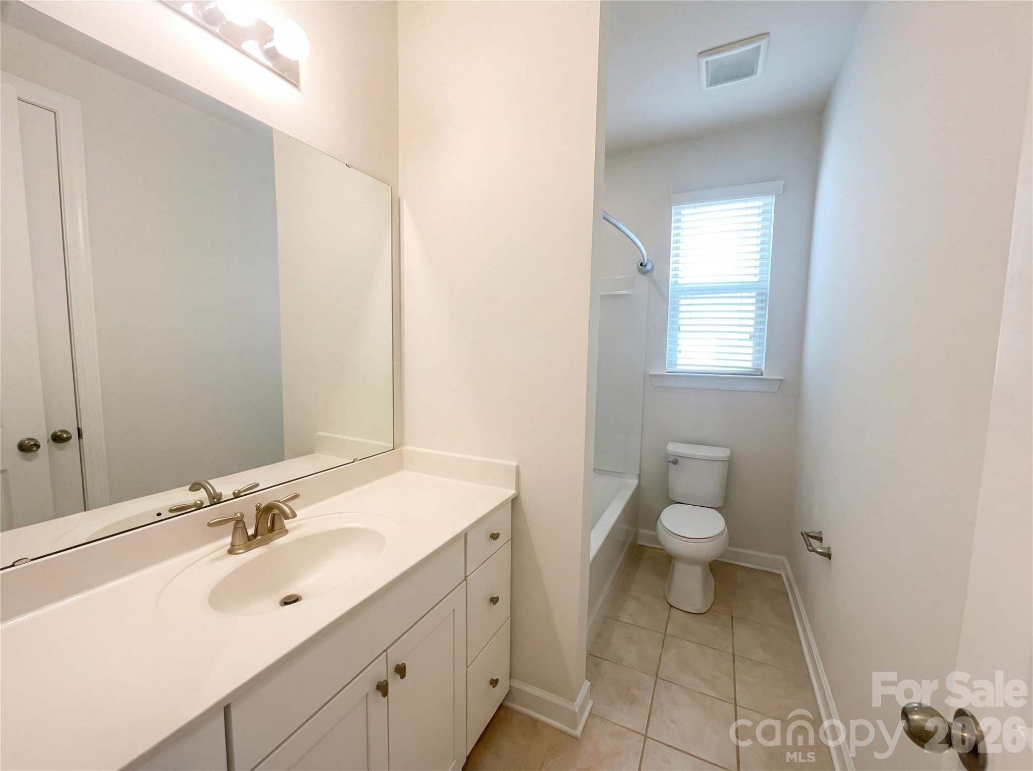 Lake Crest - Residential