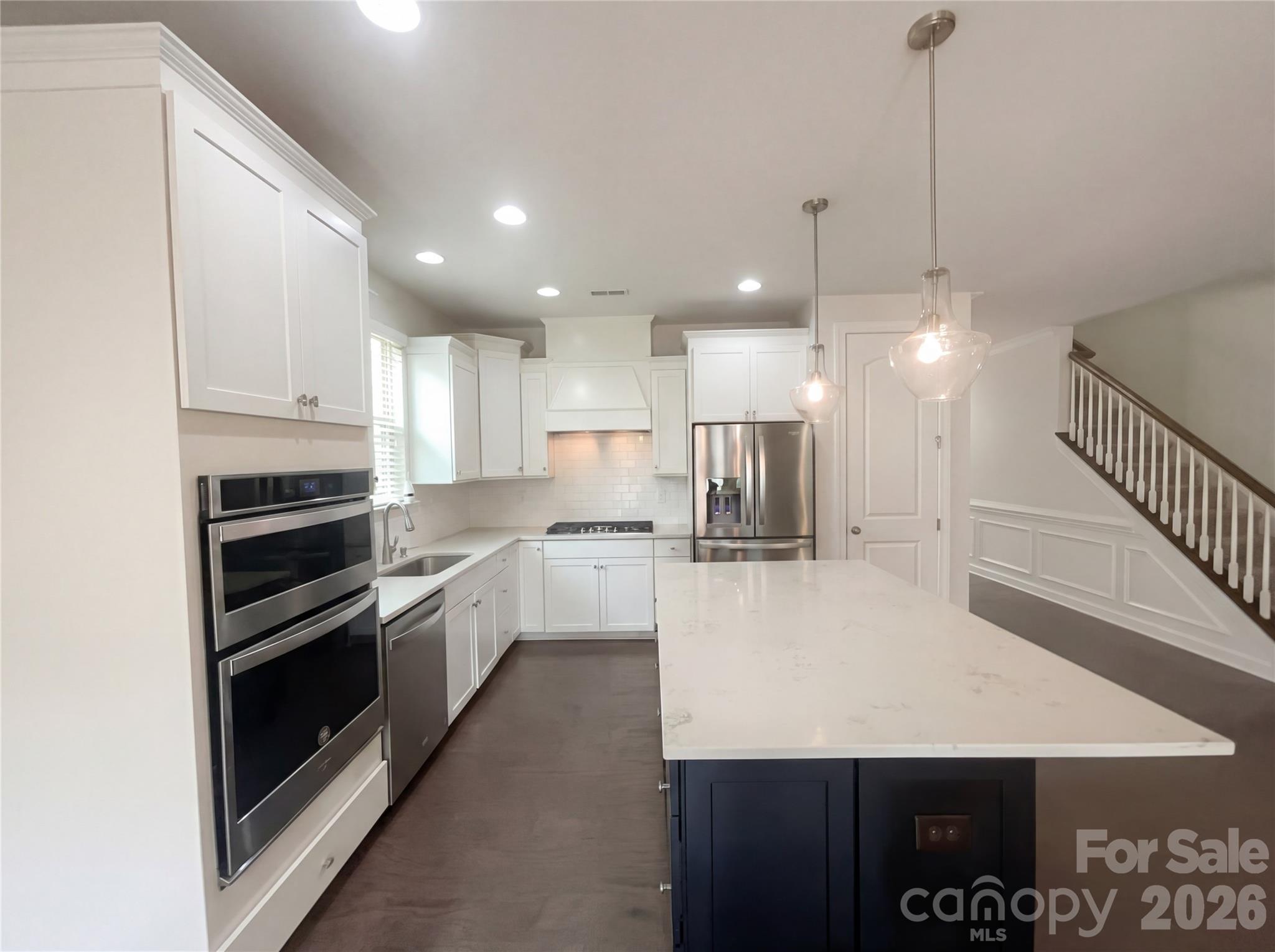 Lake Crest - Residential