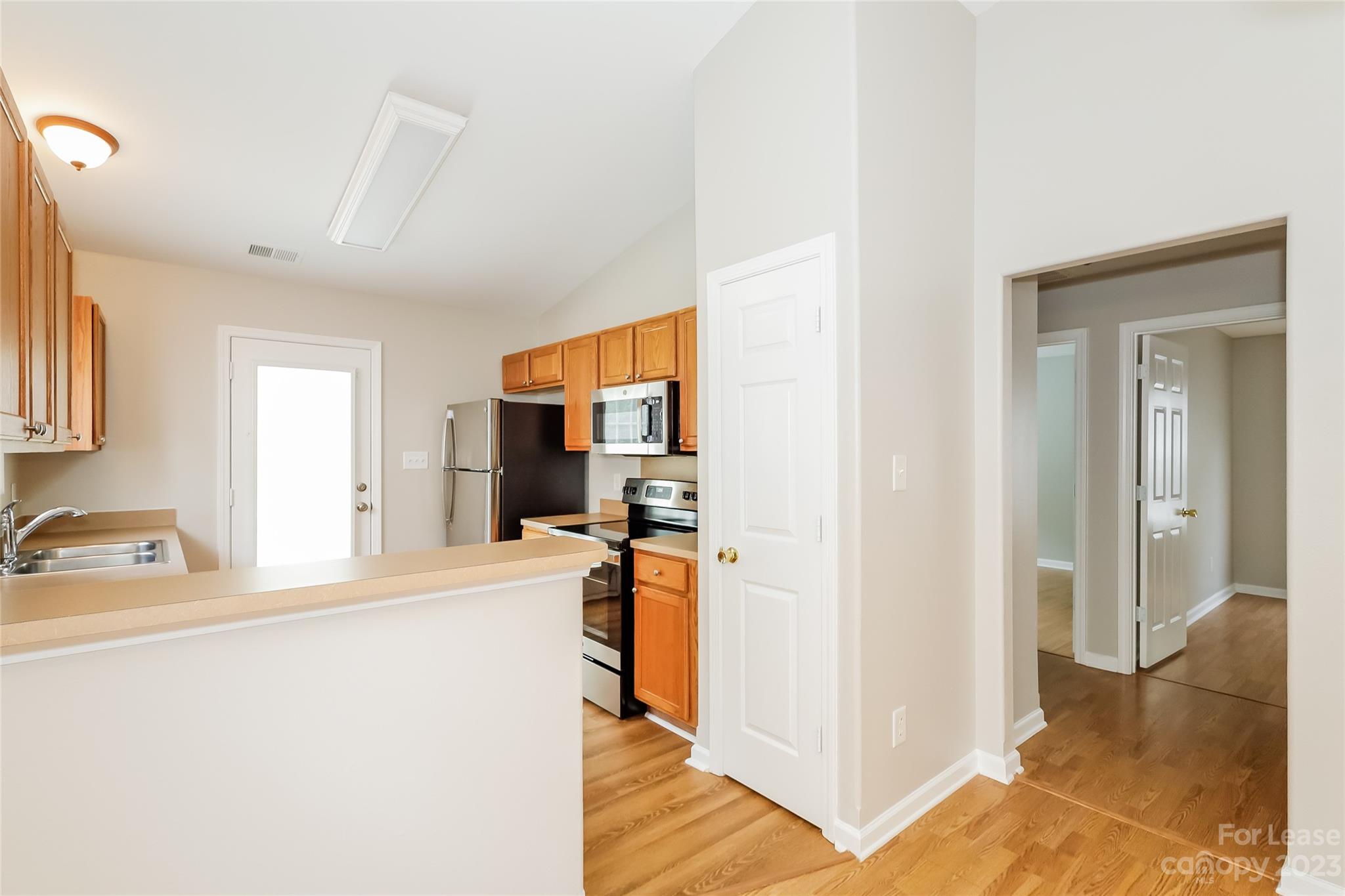 Unknown - Residential Lease