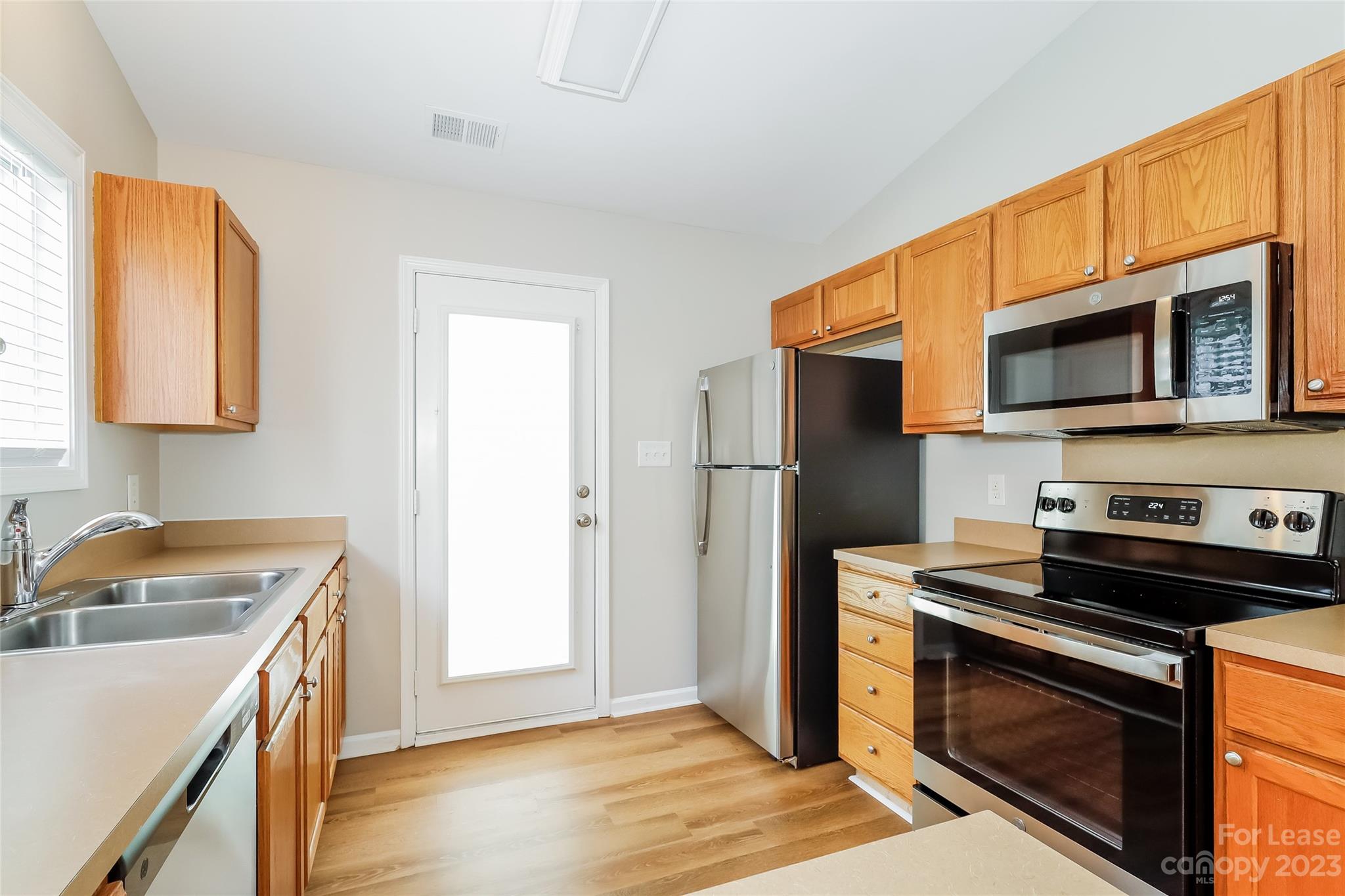 Unknown - Residential Lease