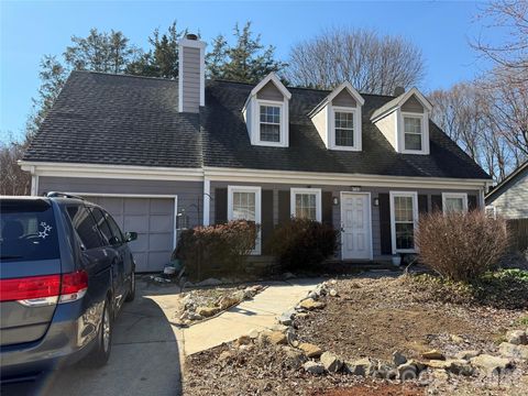 8705 Brookstead Drive Charlotte NC 28215