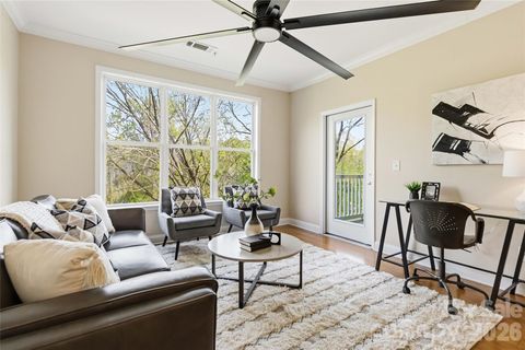 Photo of 1000 E Woodlawn Road #314, Charlotte, NC 28209 (MLS # 4358503)