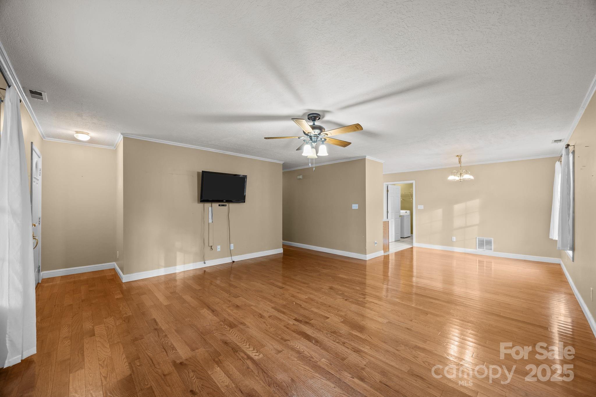 73 Waters Road