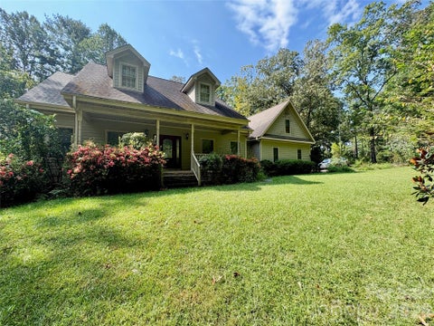 Photo of 502 Pace Road, Hendersonville, NC 28792 (MLS # 4427291)