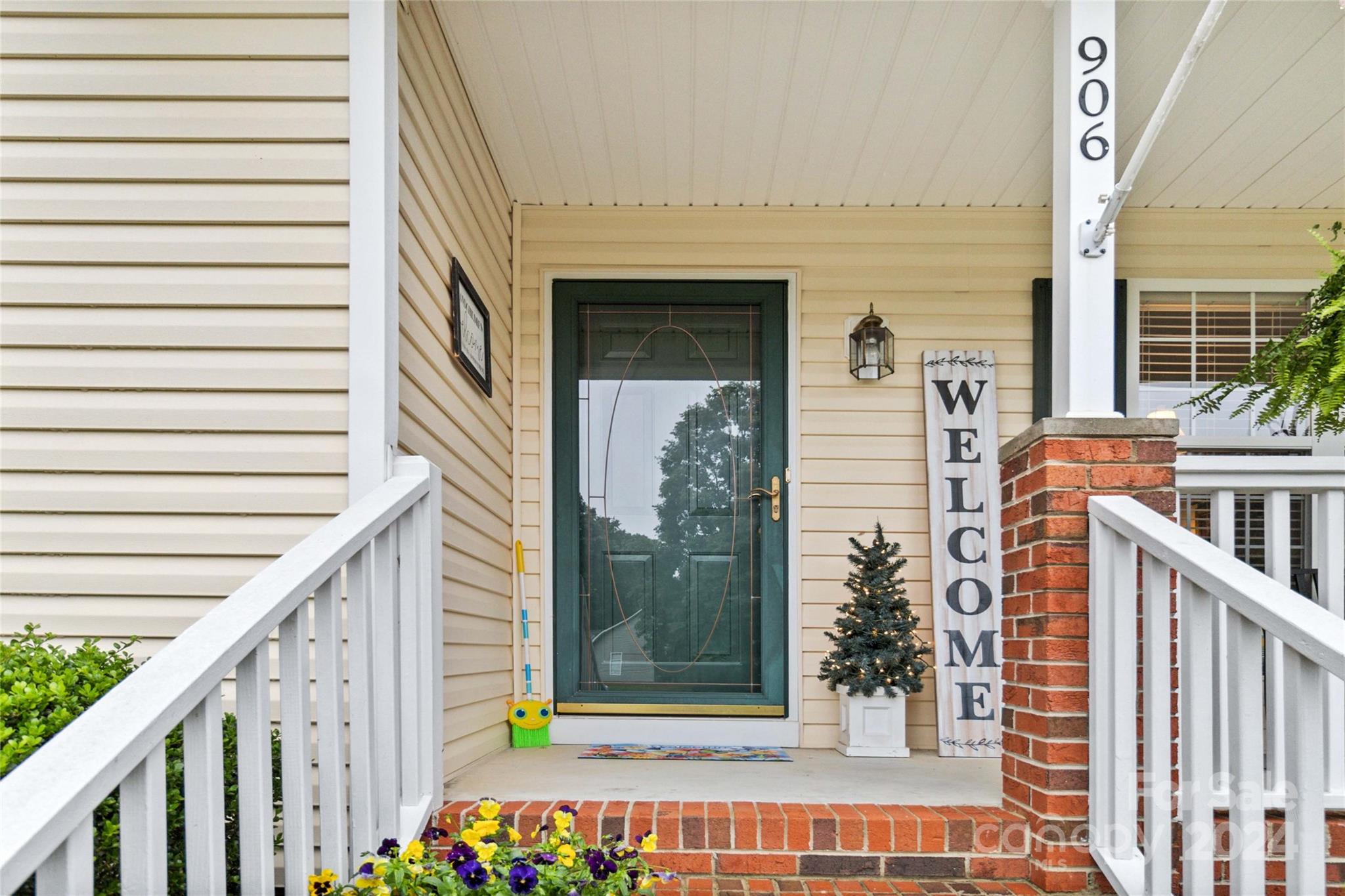 Lakeside - Residential