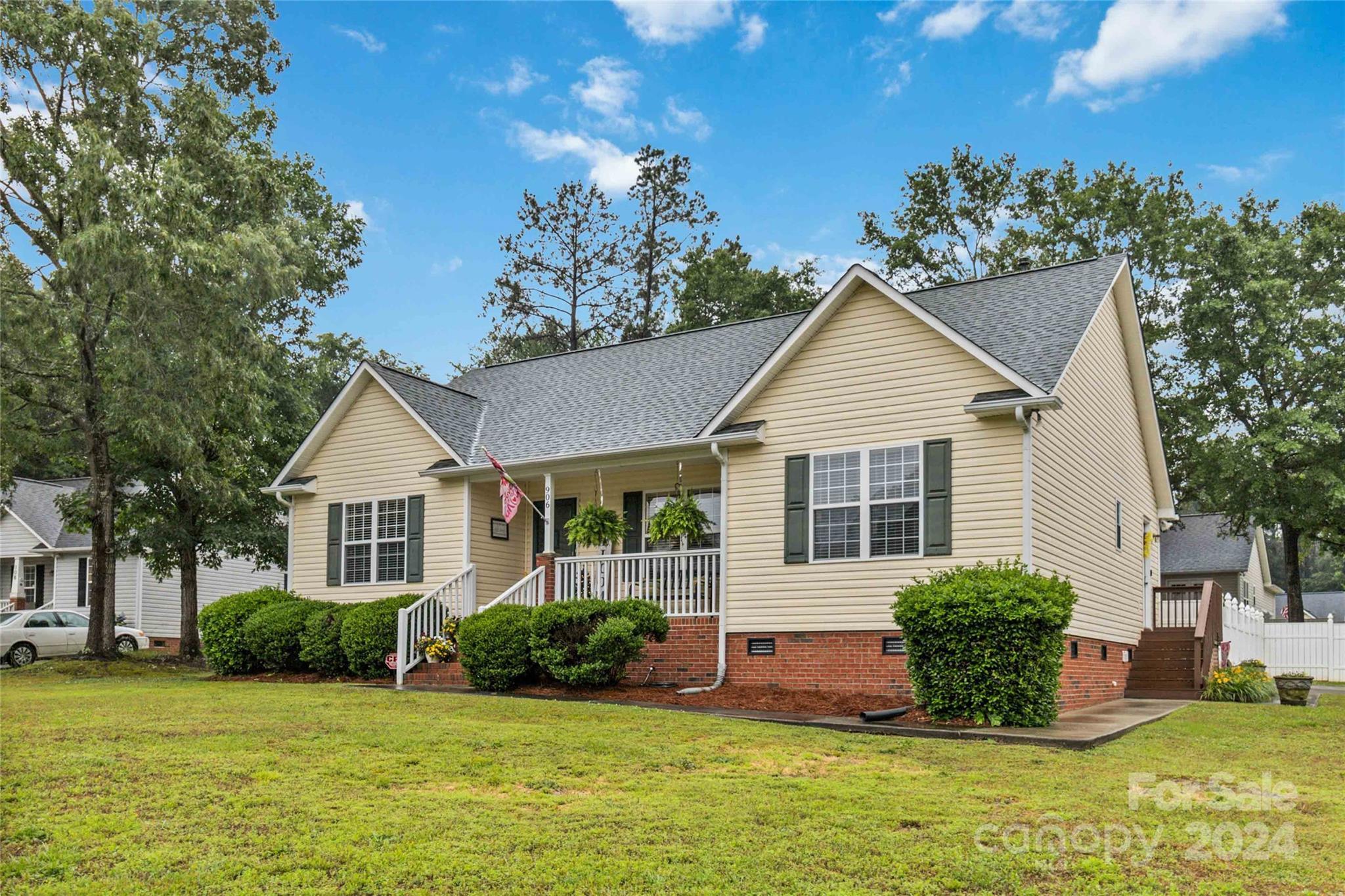 Lakeside - Residential