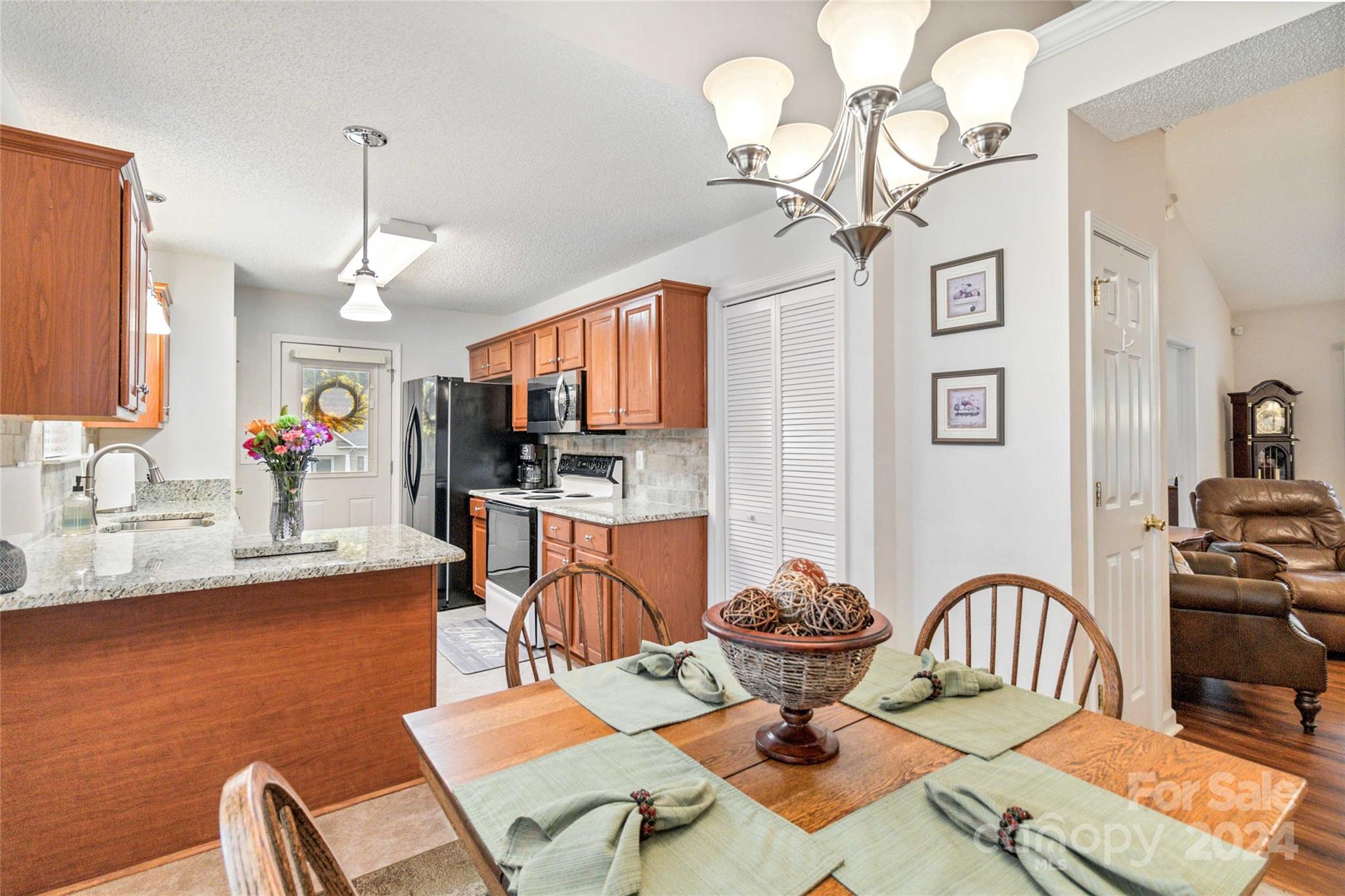 Lakeside - Residential