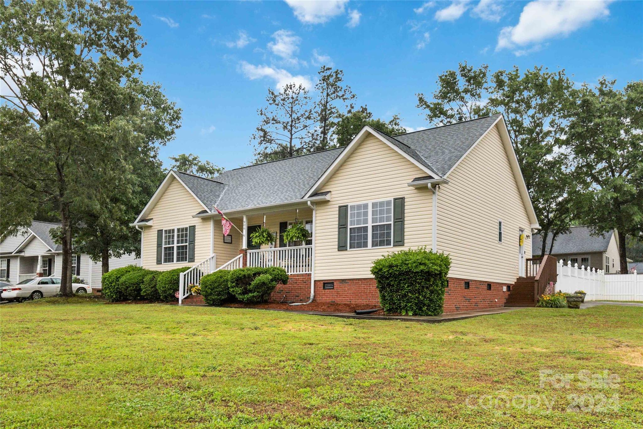 Lakeside - Residential