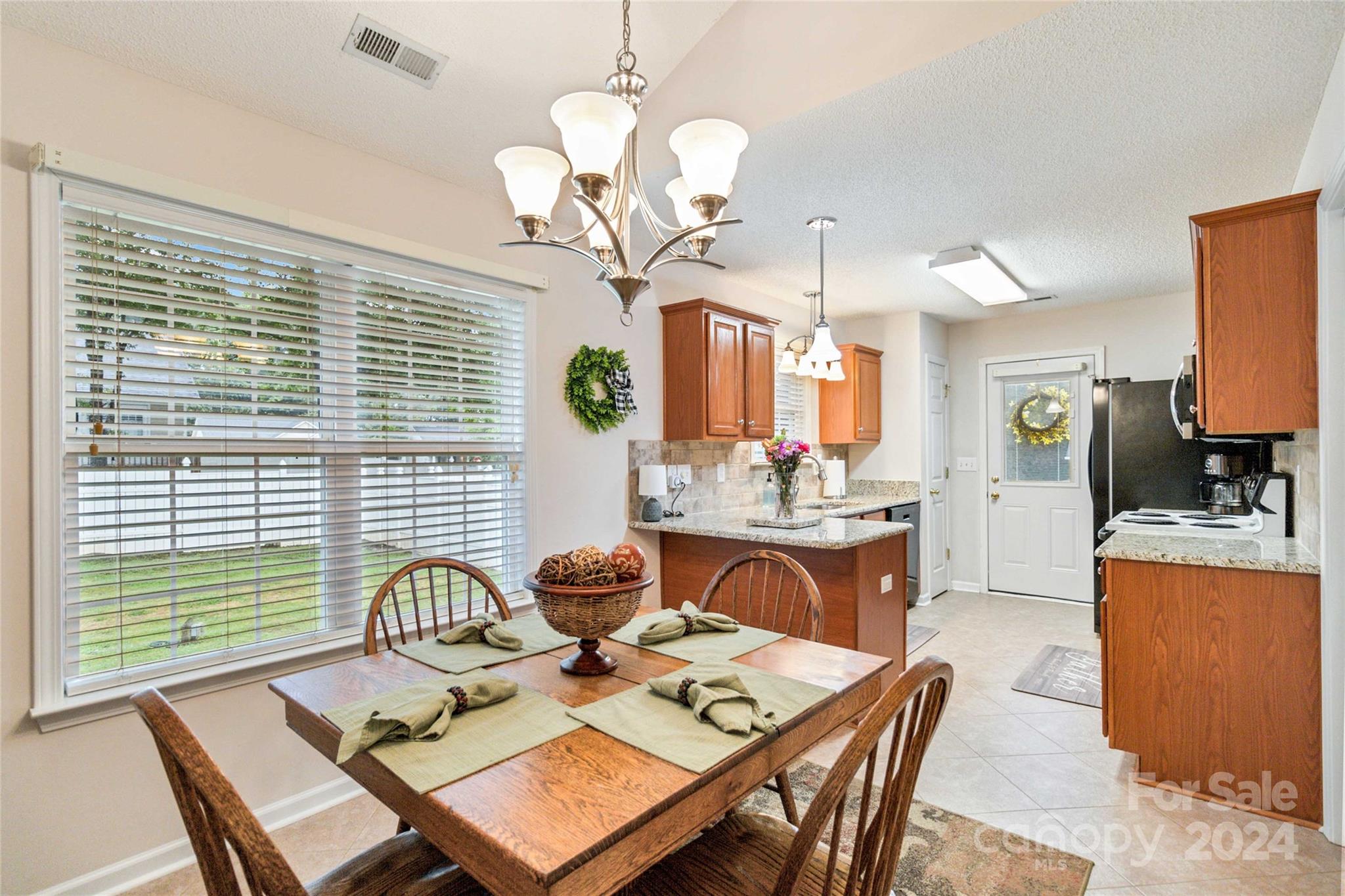 Lakeside - Residential