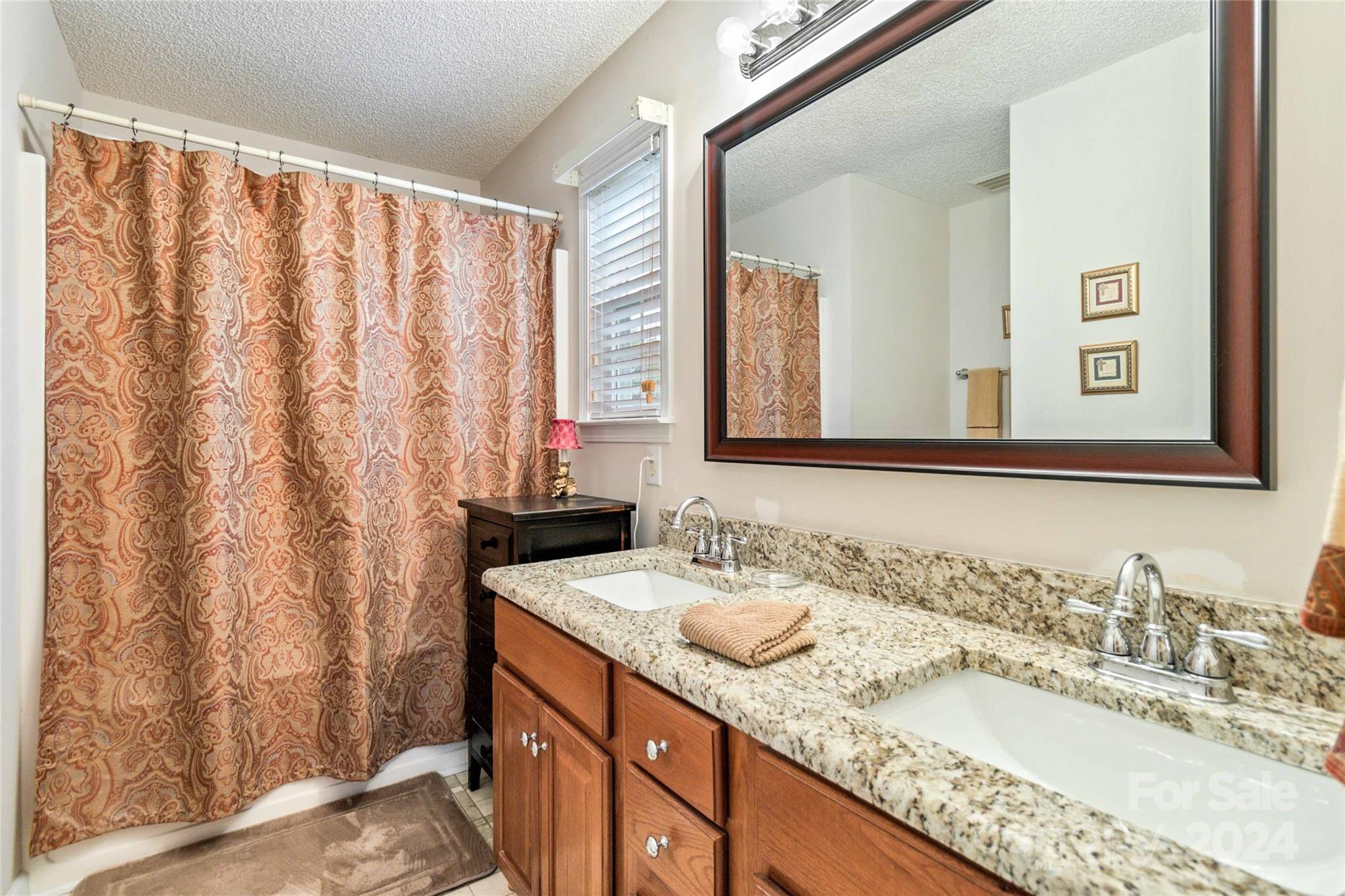 Lakeside - Residential