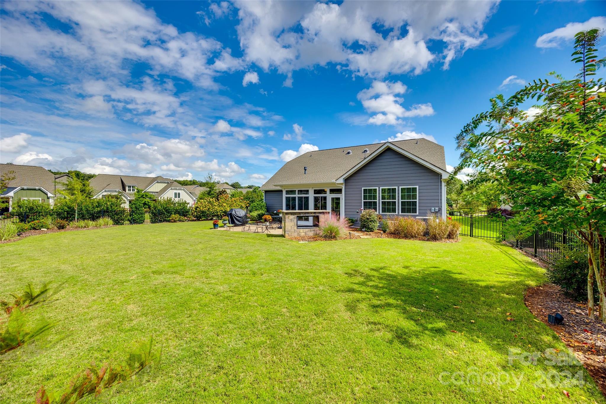 Tree Tops - Residential
