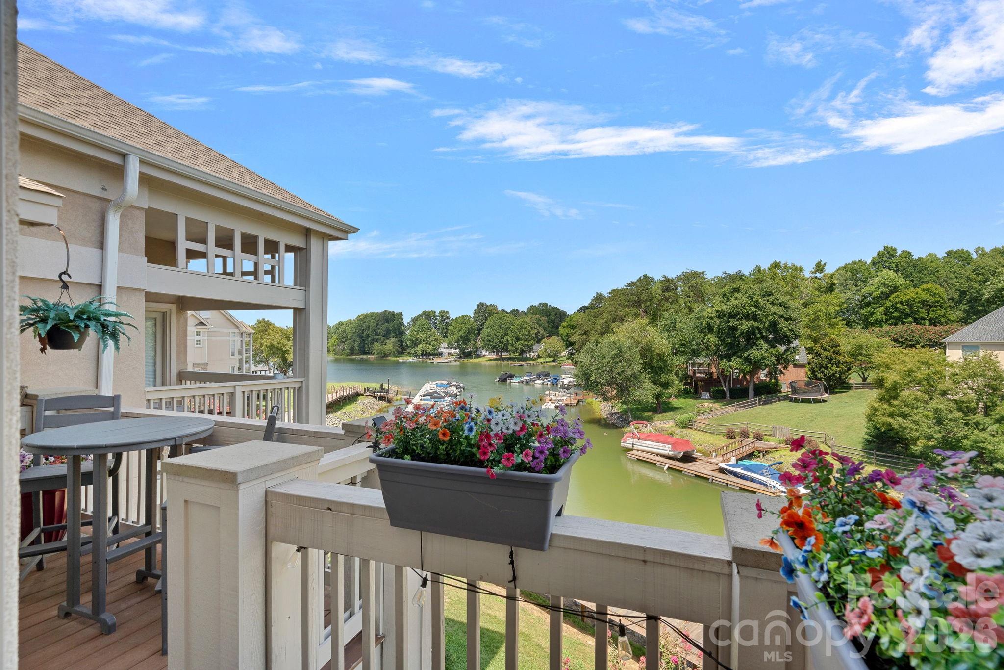103 Pier 33 Drive 218