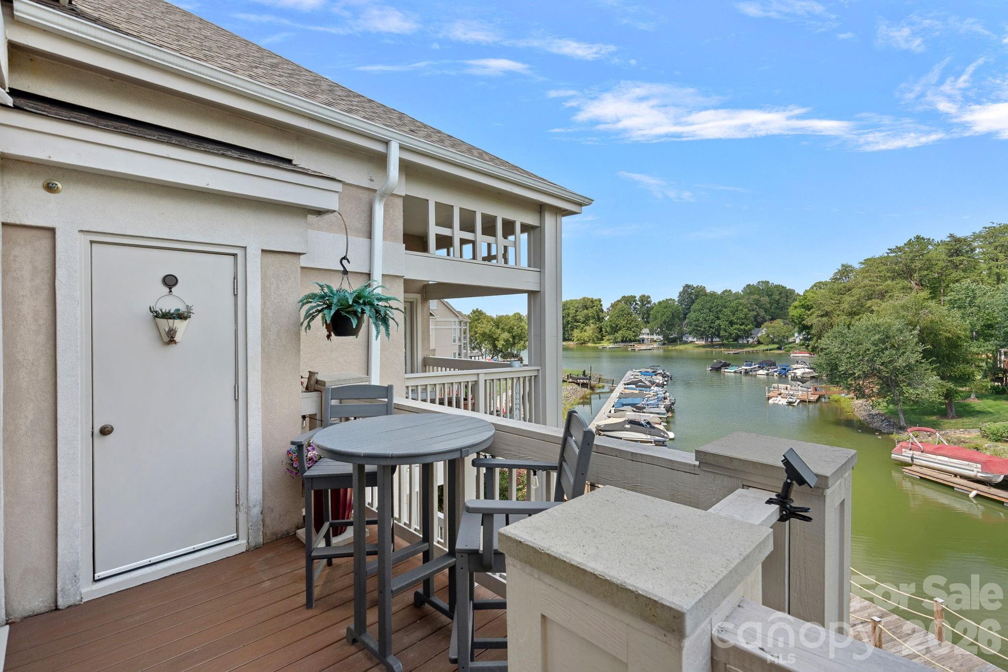 103 Pier 33 Drive 218