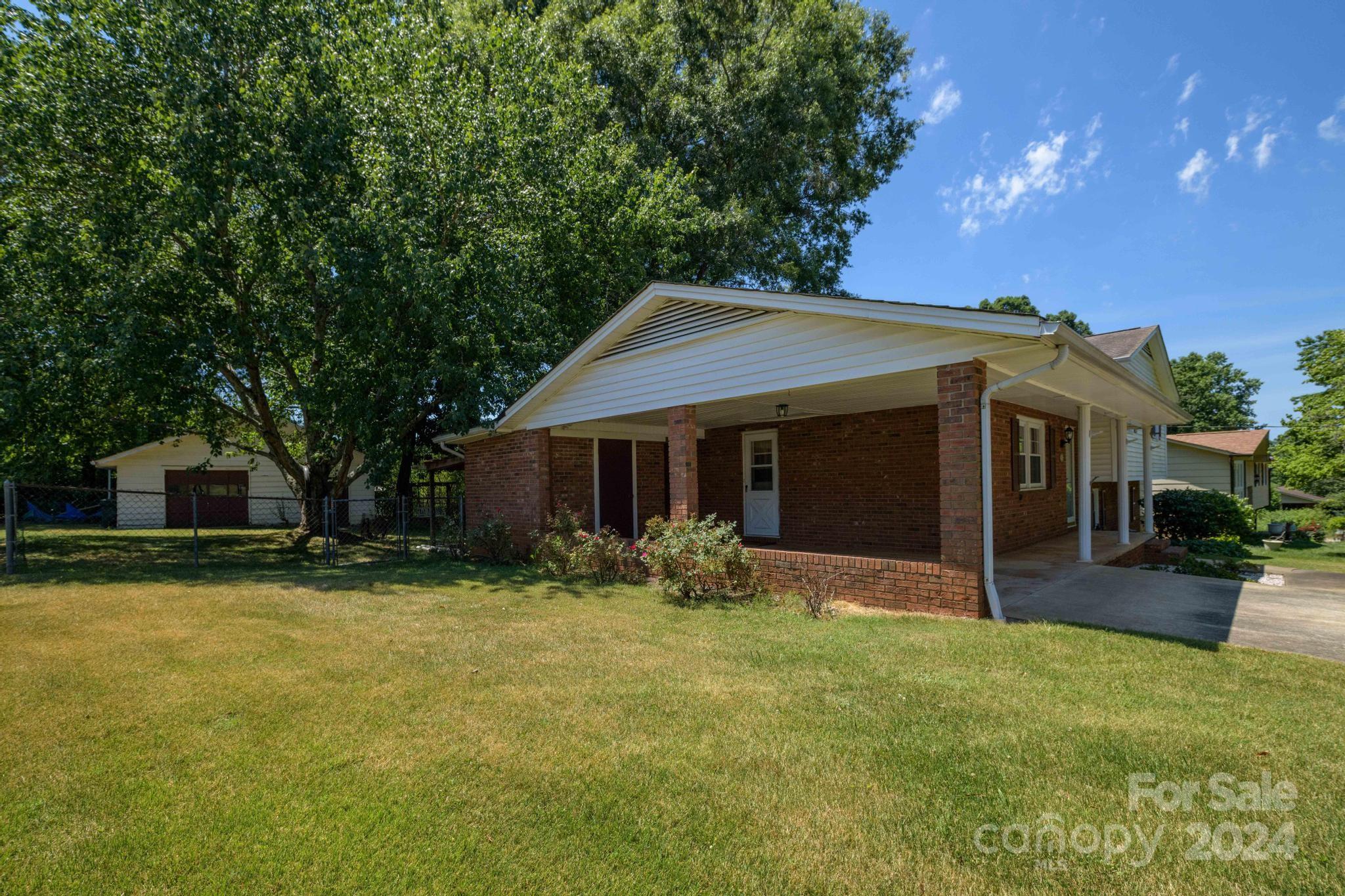 Colonial Heights - Residential