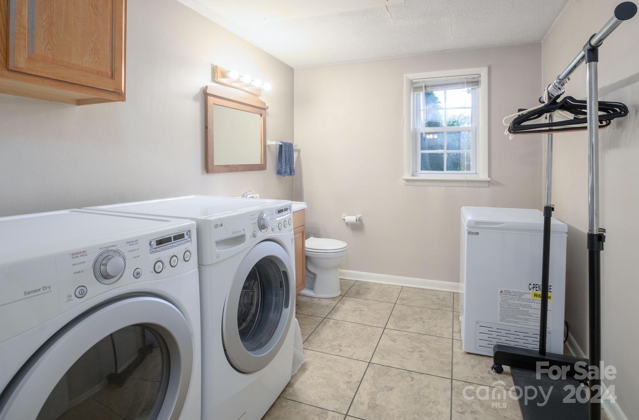 Colonial Heights - Residential