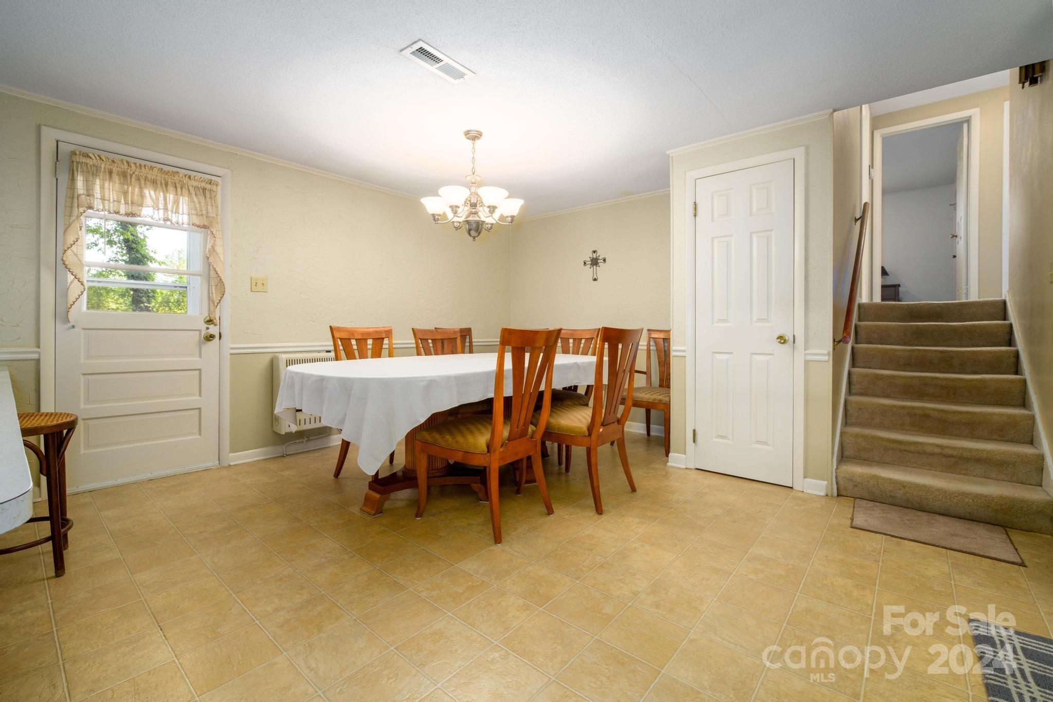 Colonial Heights - Residential