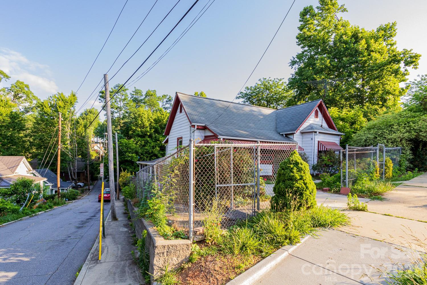 91 Clingman Avenue
