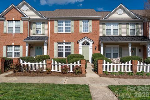 Photo of 6931 Creft Circle, Indian Trail, NC 28079 (MLS # 4354969)