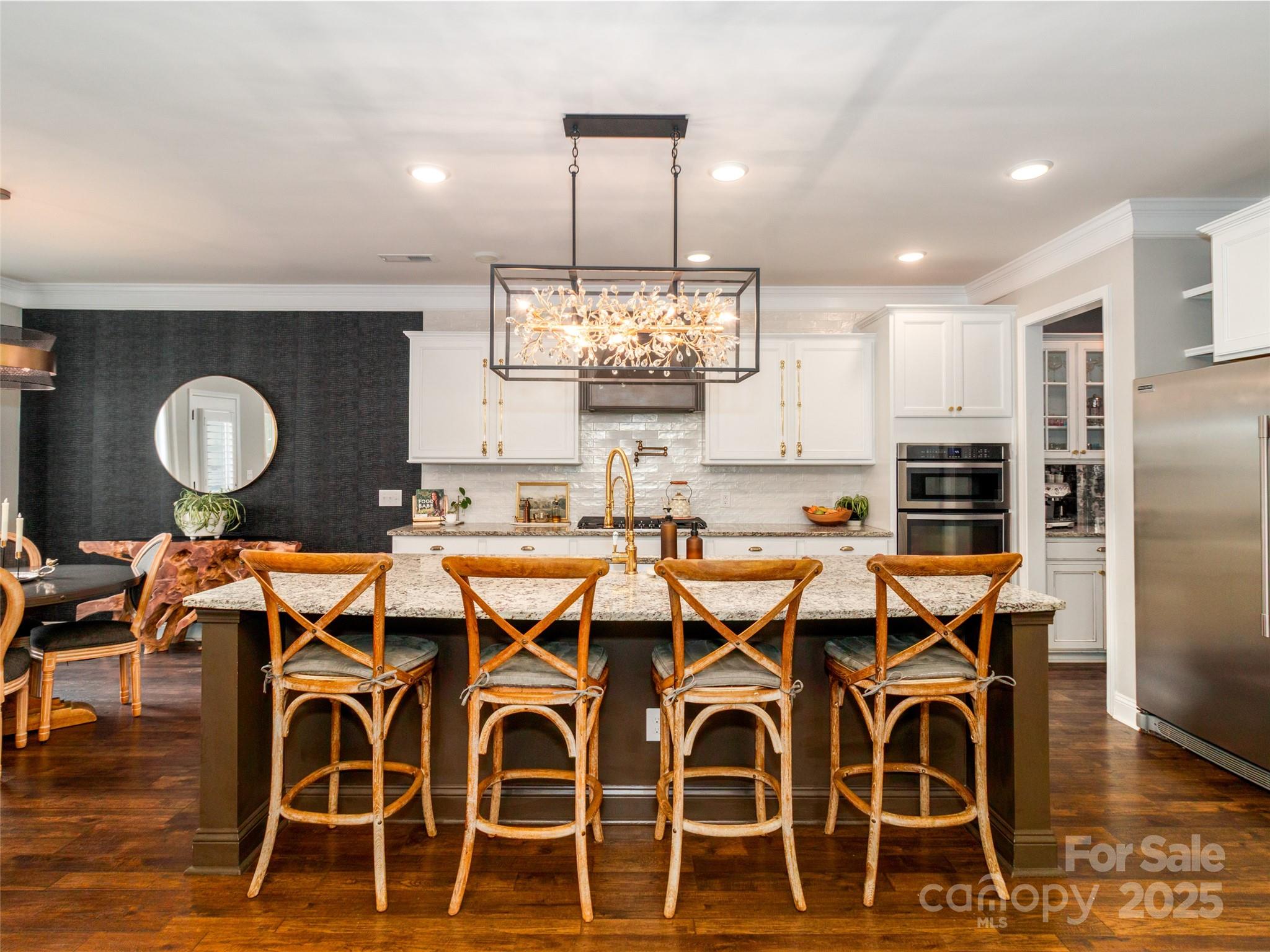 1077 Dunwoody Drive