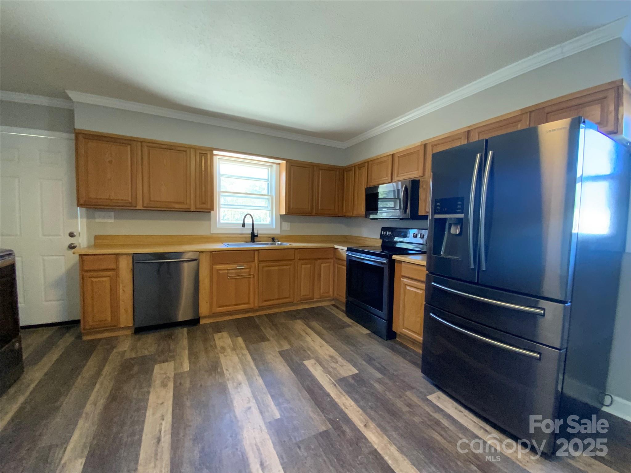 109 Fish Camp Road