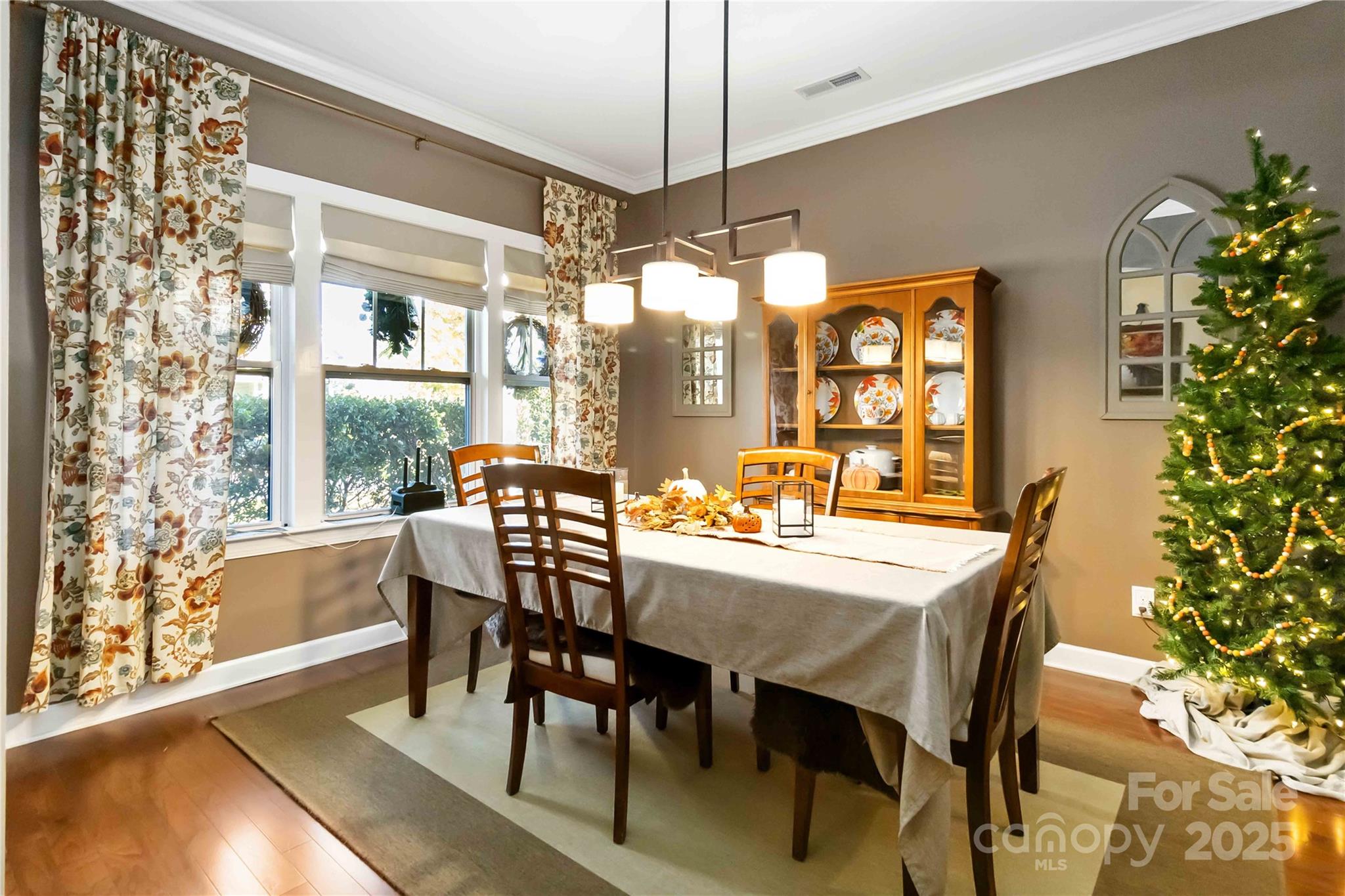 15221 Kissimmee Lane