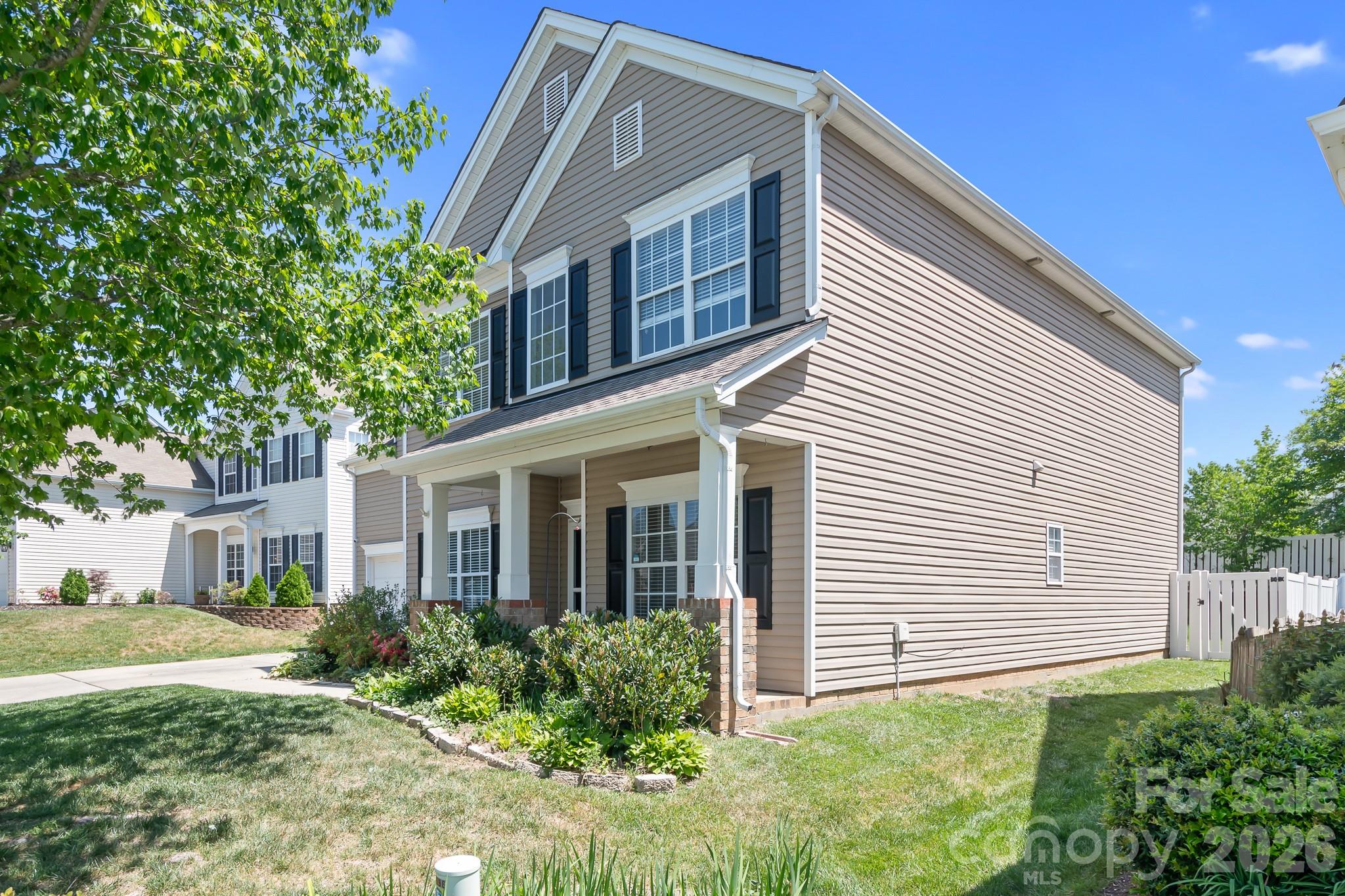 1600 Dartmoor Avenue NW