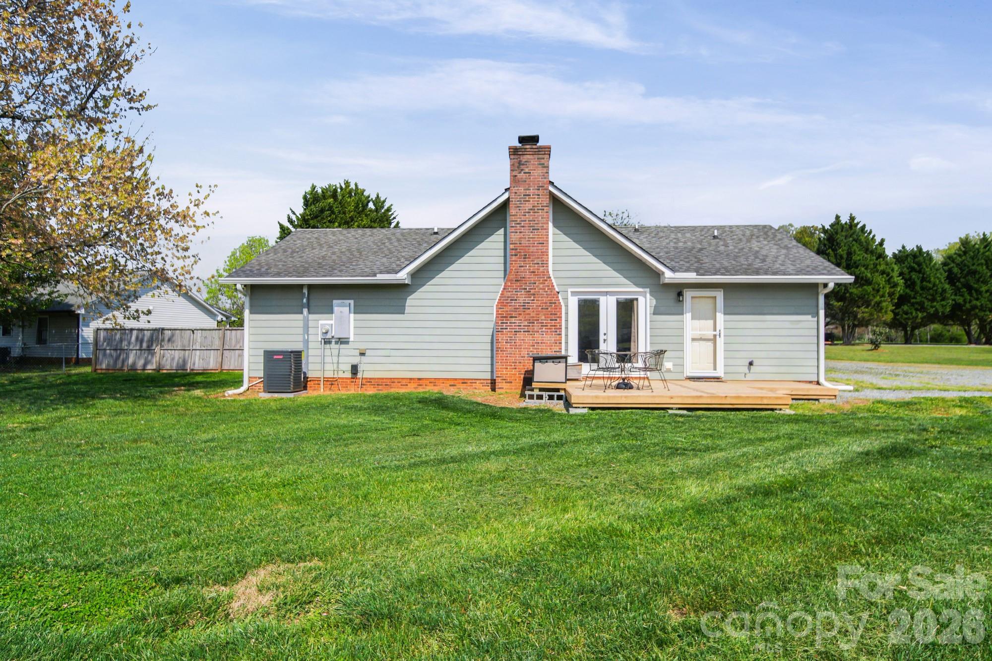 2020 Fieldridge Lane