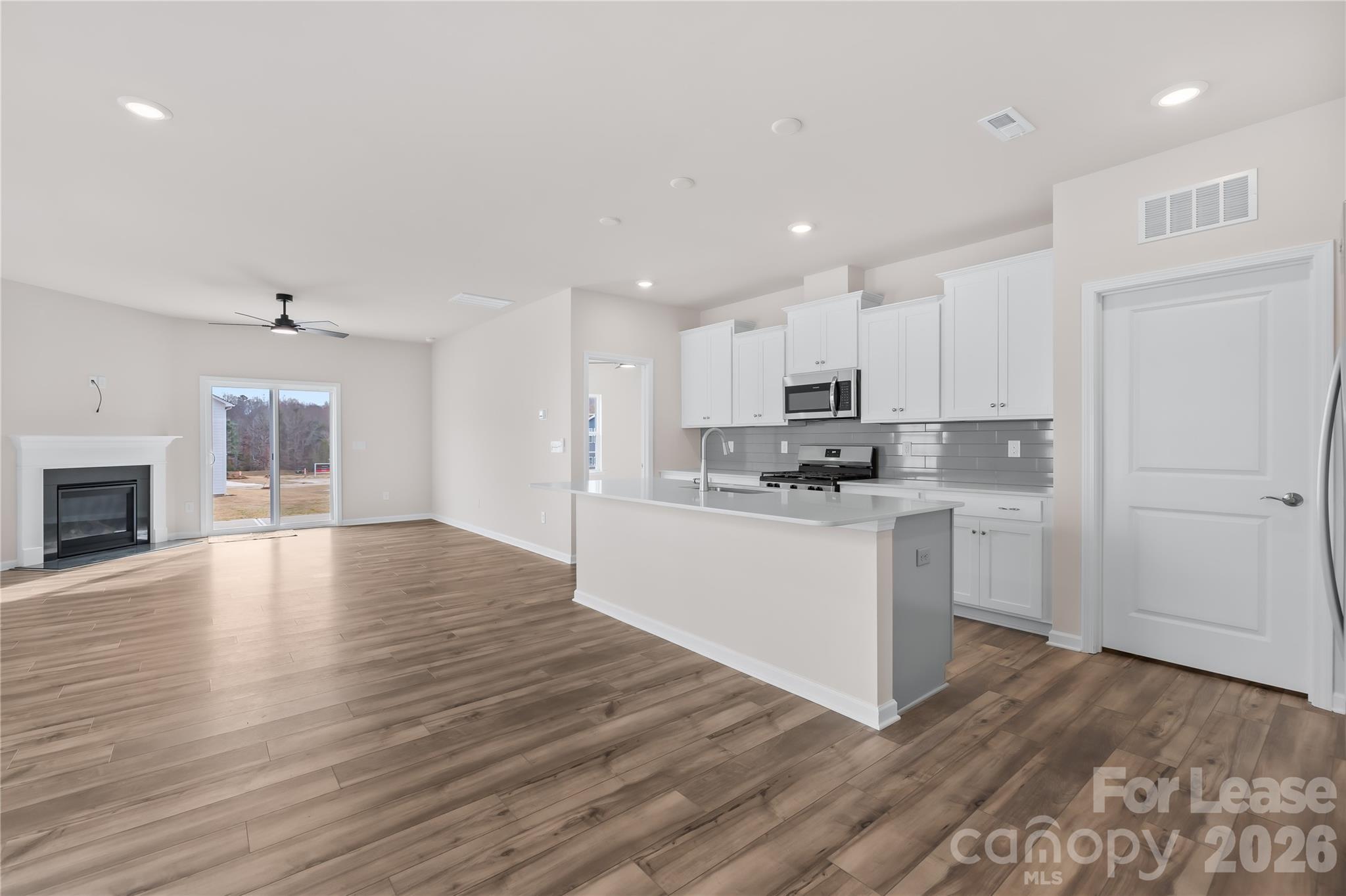 Redhawk - Residential Lease