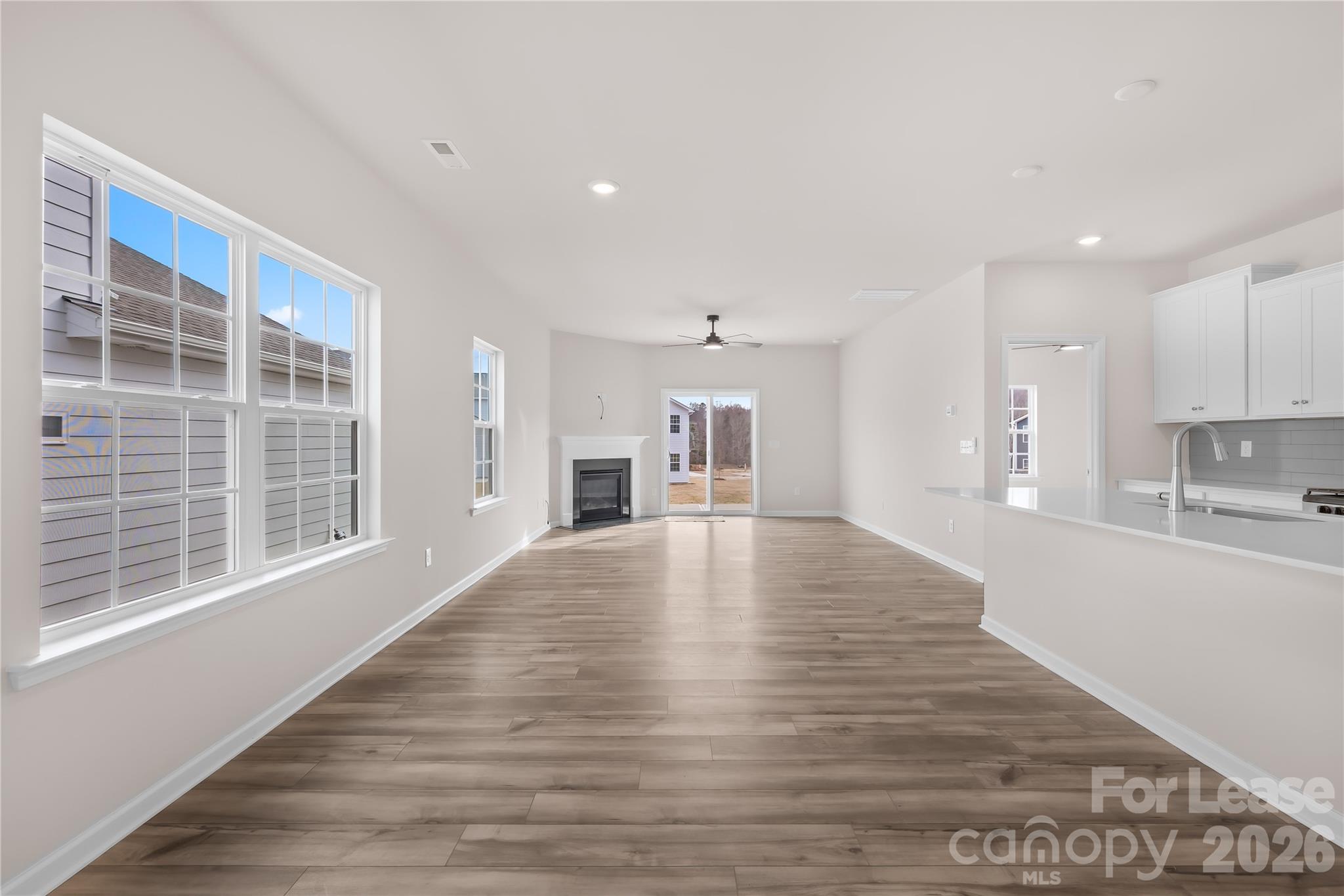 Redhawk - Residential Lease