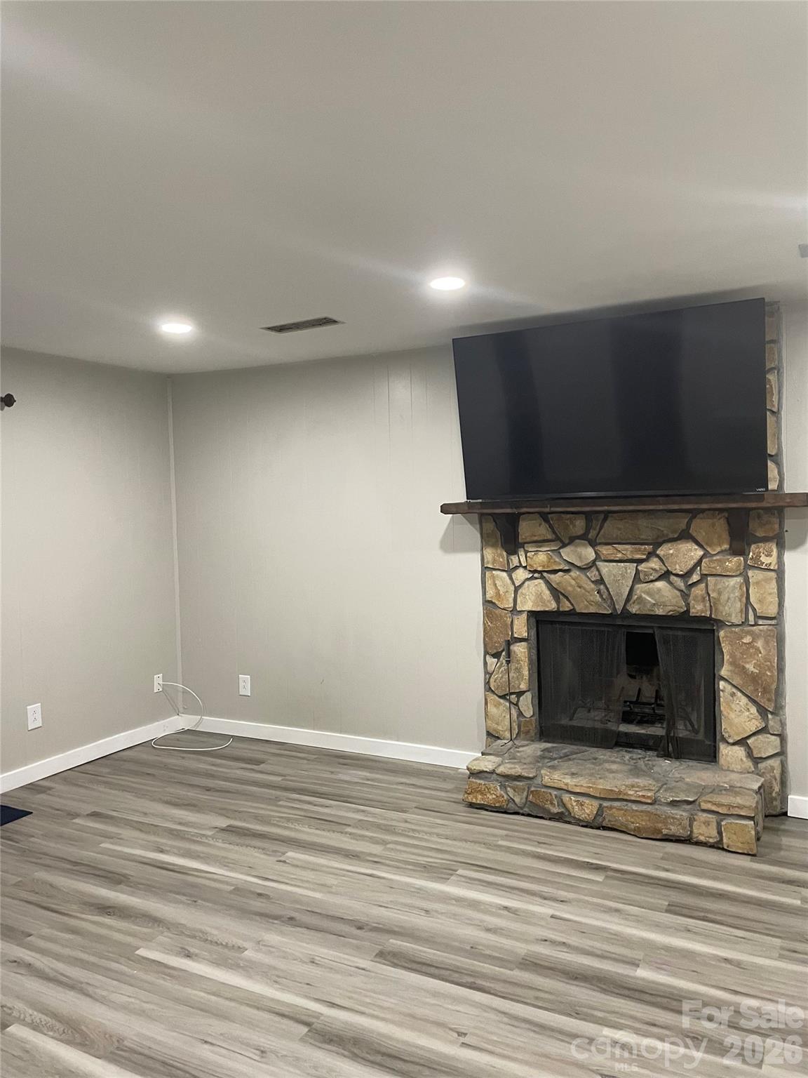 Tega Cay - Residential