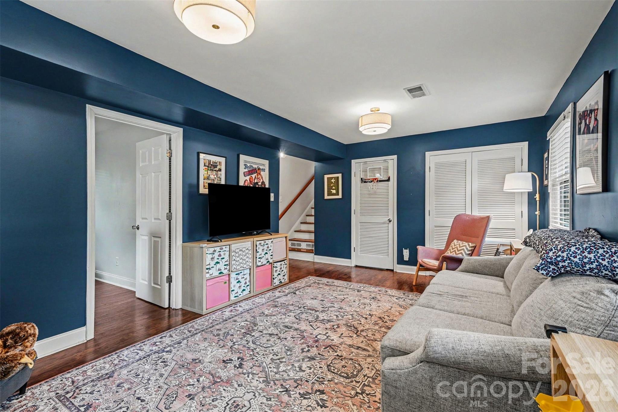 Mcclintock Woods - Residential